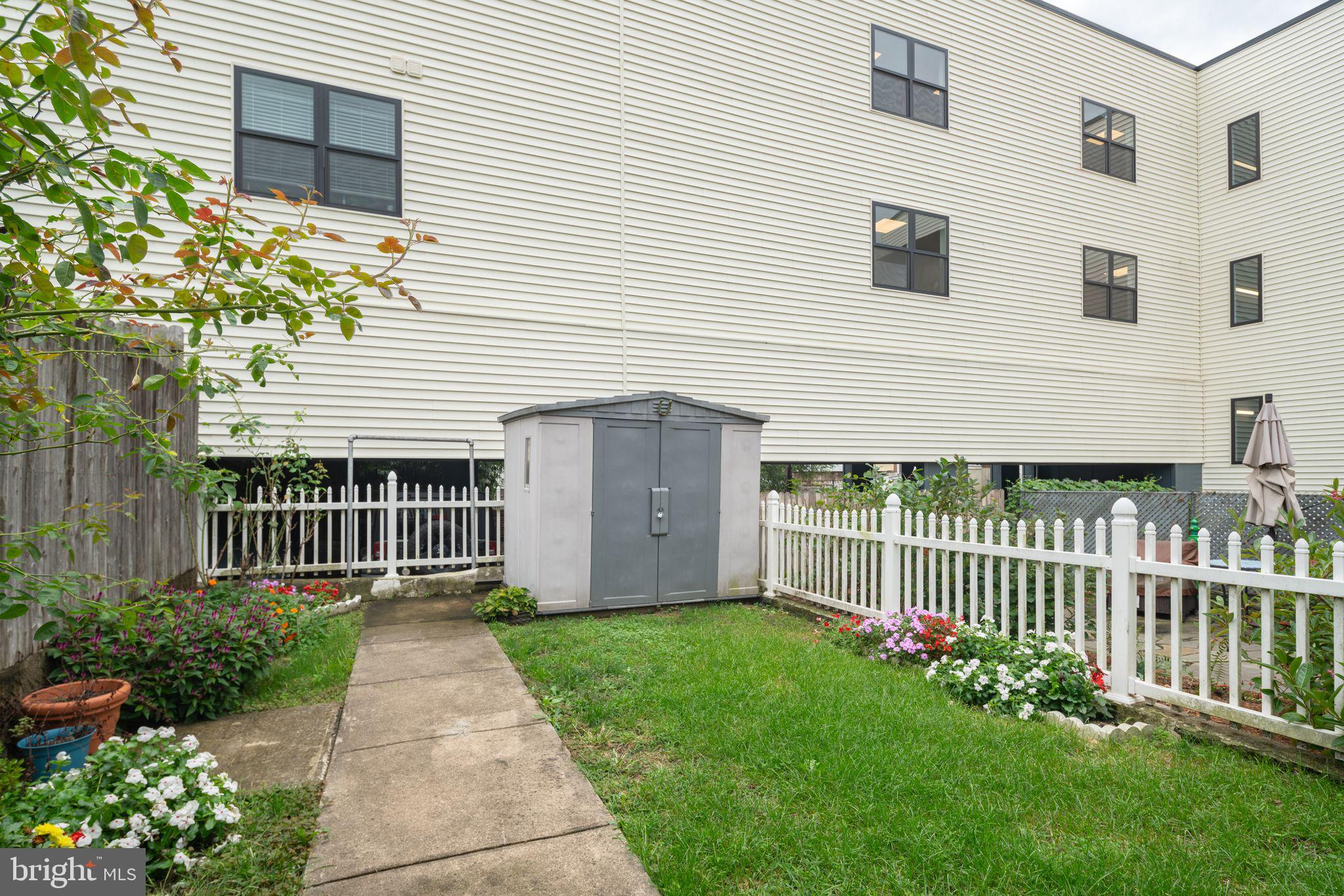 PHILADELPHIA - Residential Lease