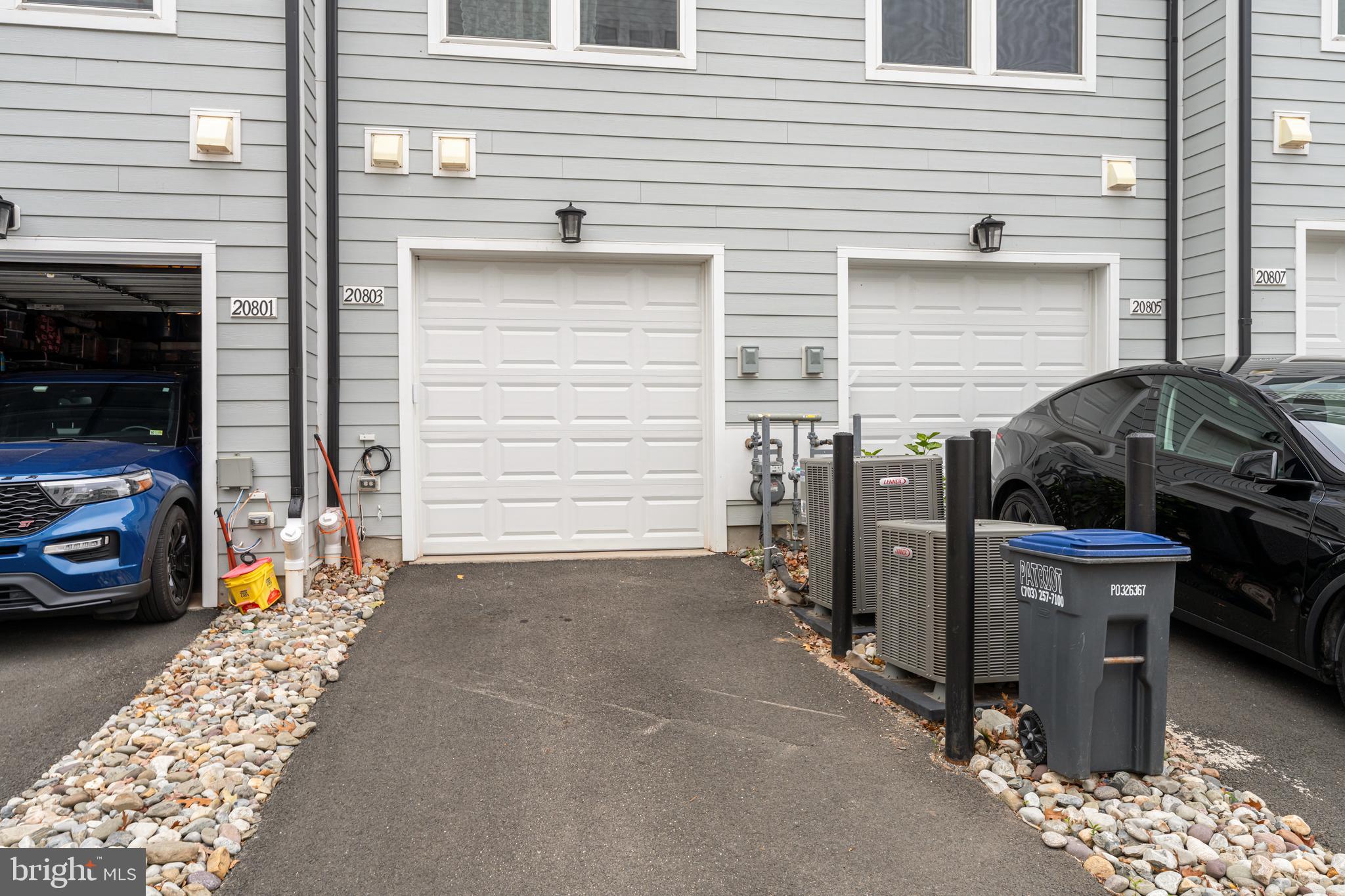 STERLING - Residential Lease