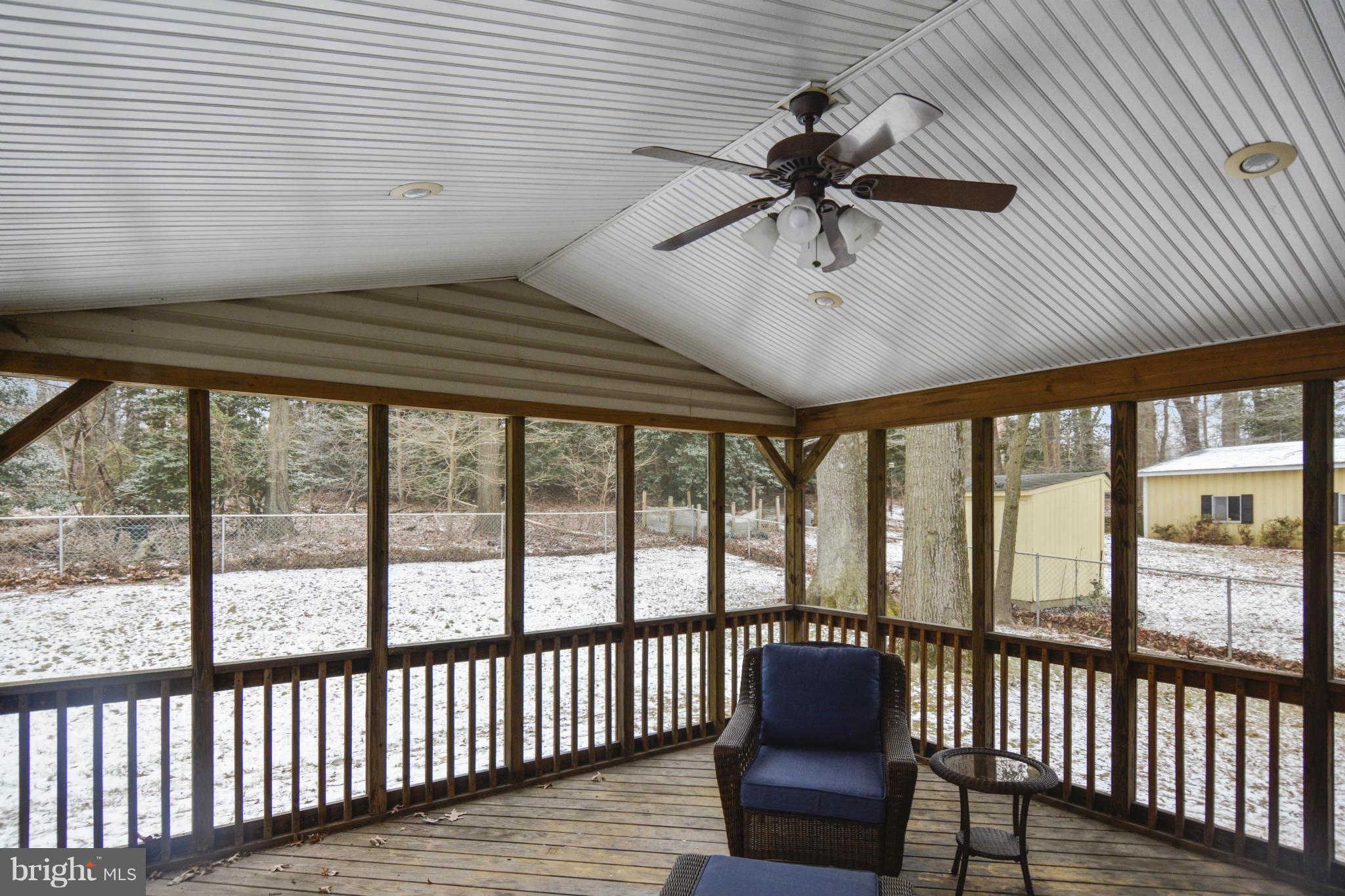 CALVERTON - Residential