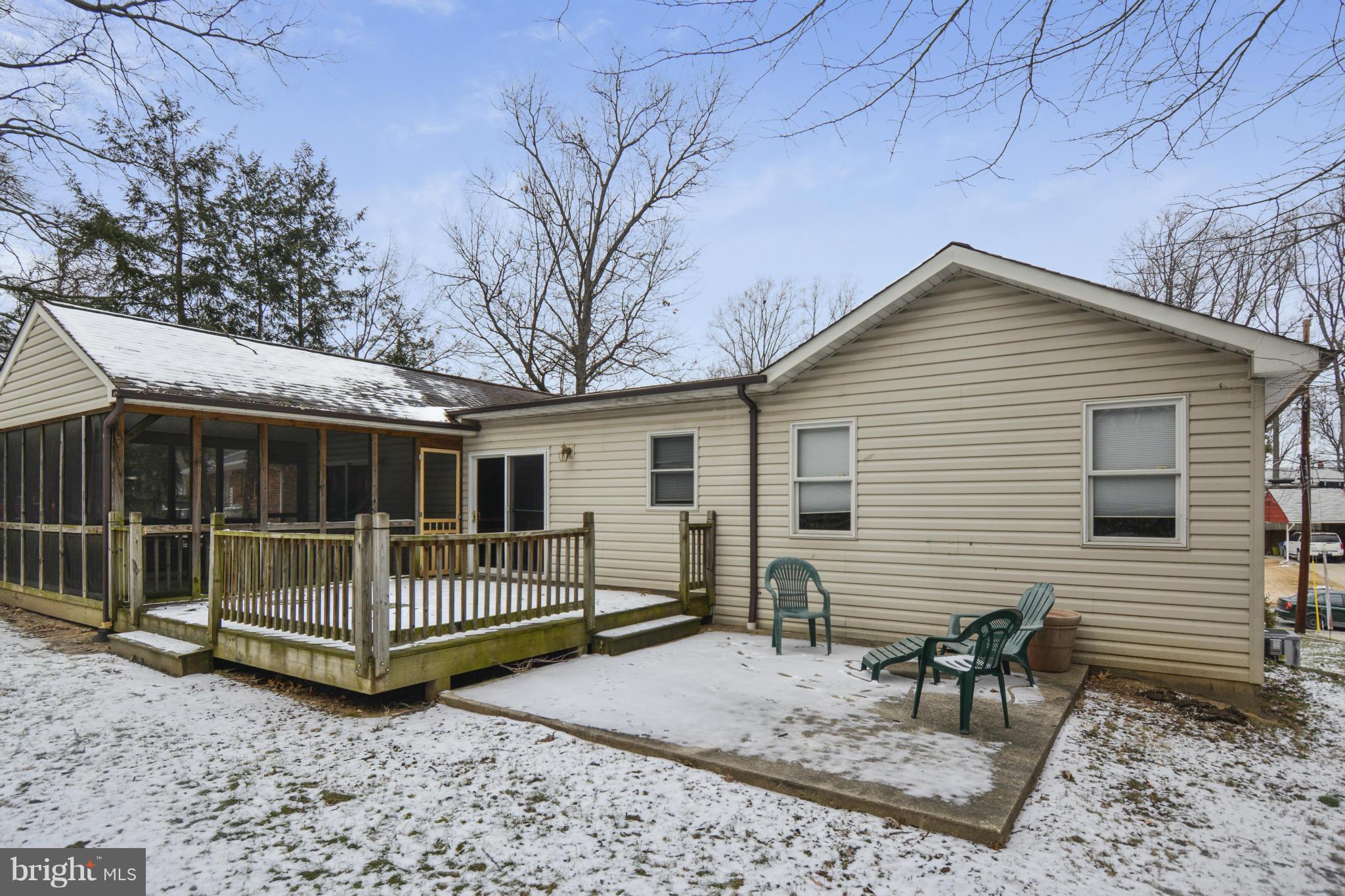 CALVERTON - Residential