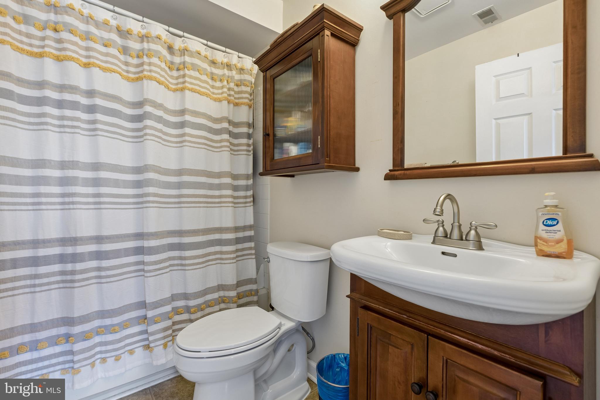STRATFORD CONDO BULL RUN - Residential