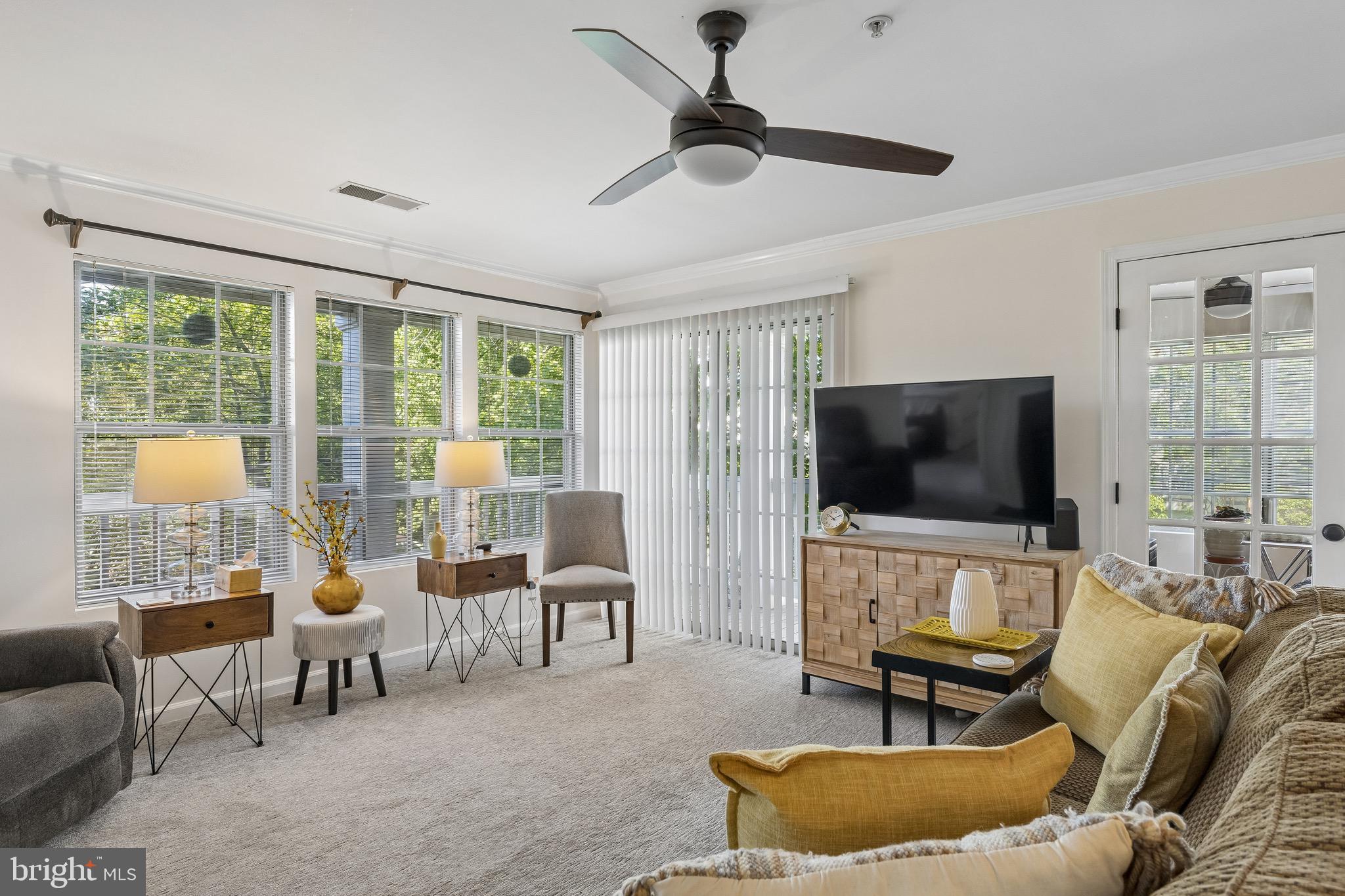 STRATFORD CONDO BULL RUN - Residential