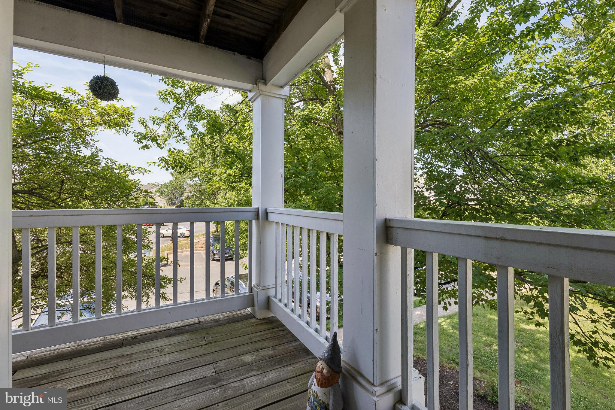 STRATFORD CONDO BULL RUN - Residential