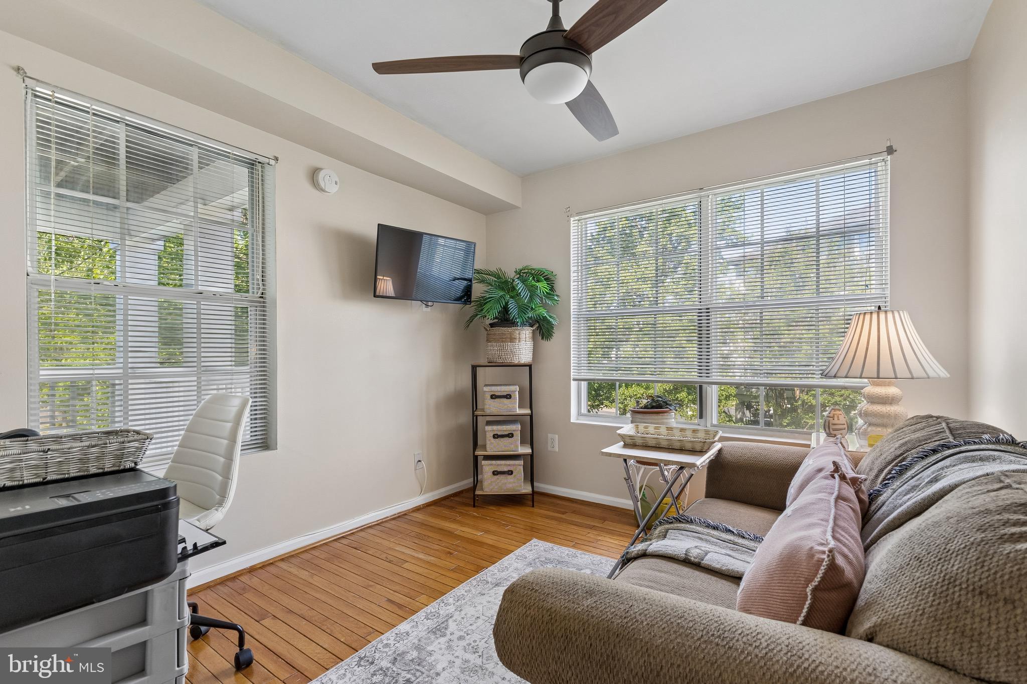 STRATFORD CONDO BULL RUN - Residential