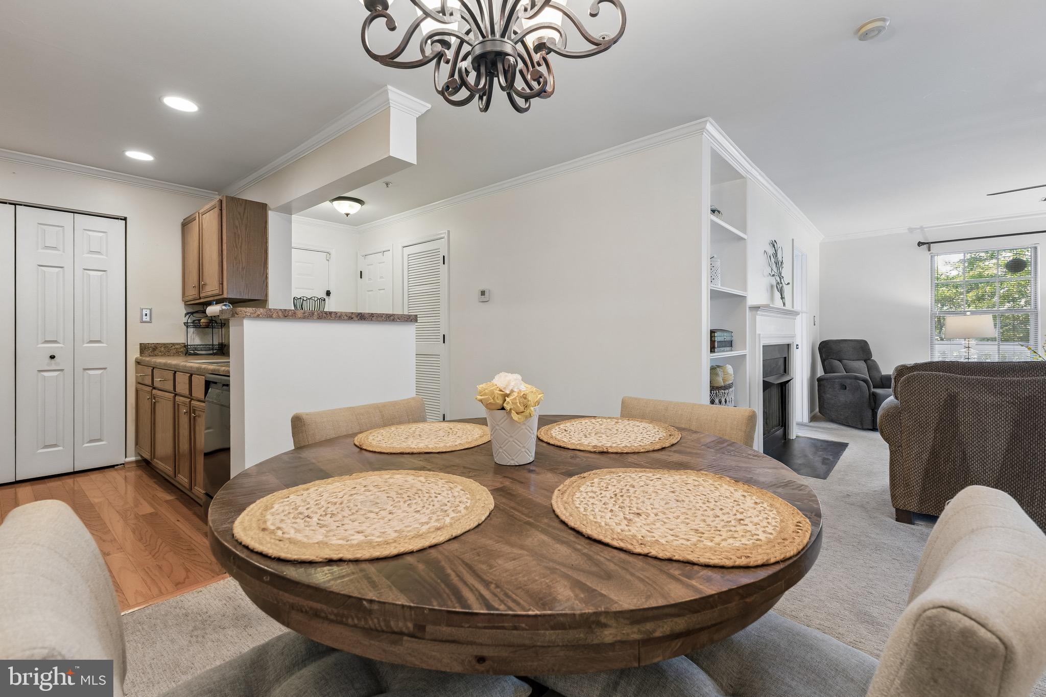 STRATFORD CONDO BULL RUN - Residential