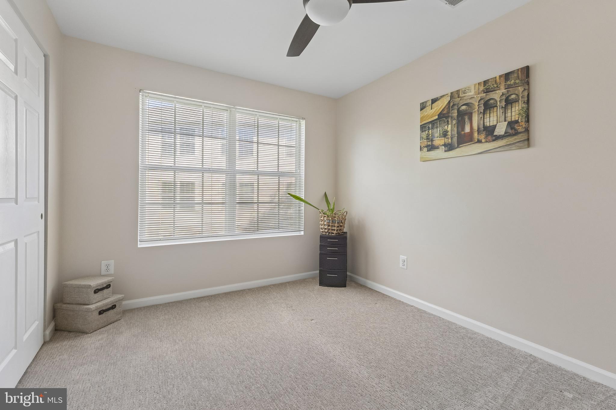 STRATFORD CONDO BULL RUN - Residential