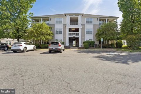 Photo of 8103 Lacy Drive, MANASSAS, VA 20109 (MLS # VAPW2120344)