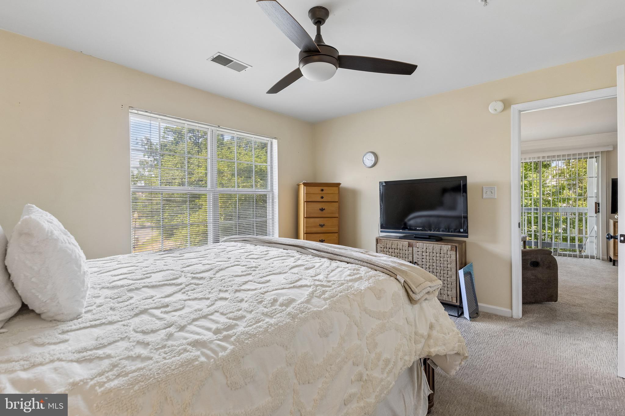 STRATFORD CONDO BULL RUN - Residential