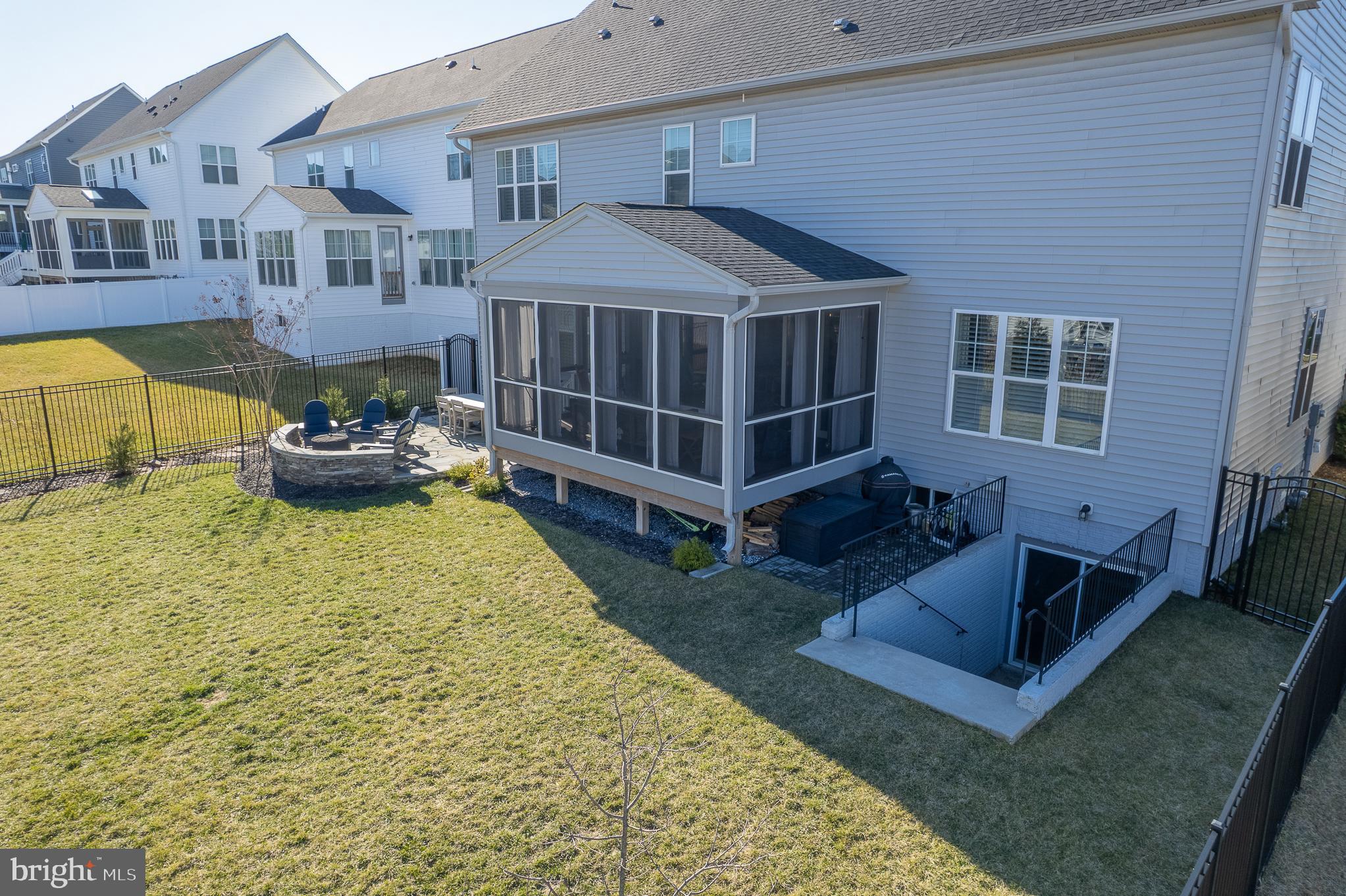 LANDSDALE - Residential