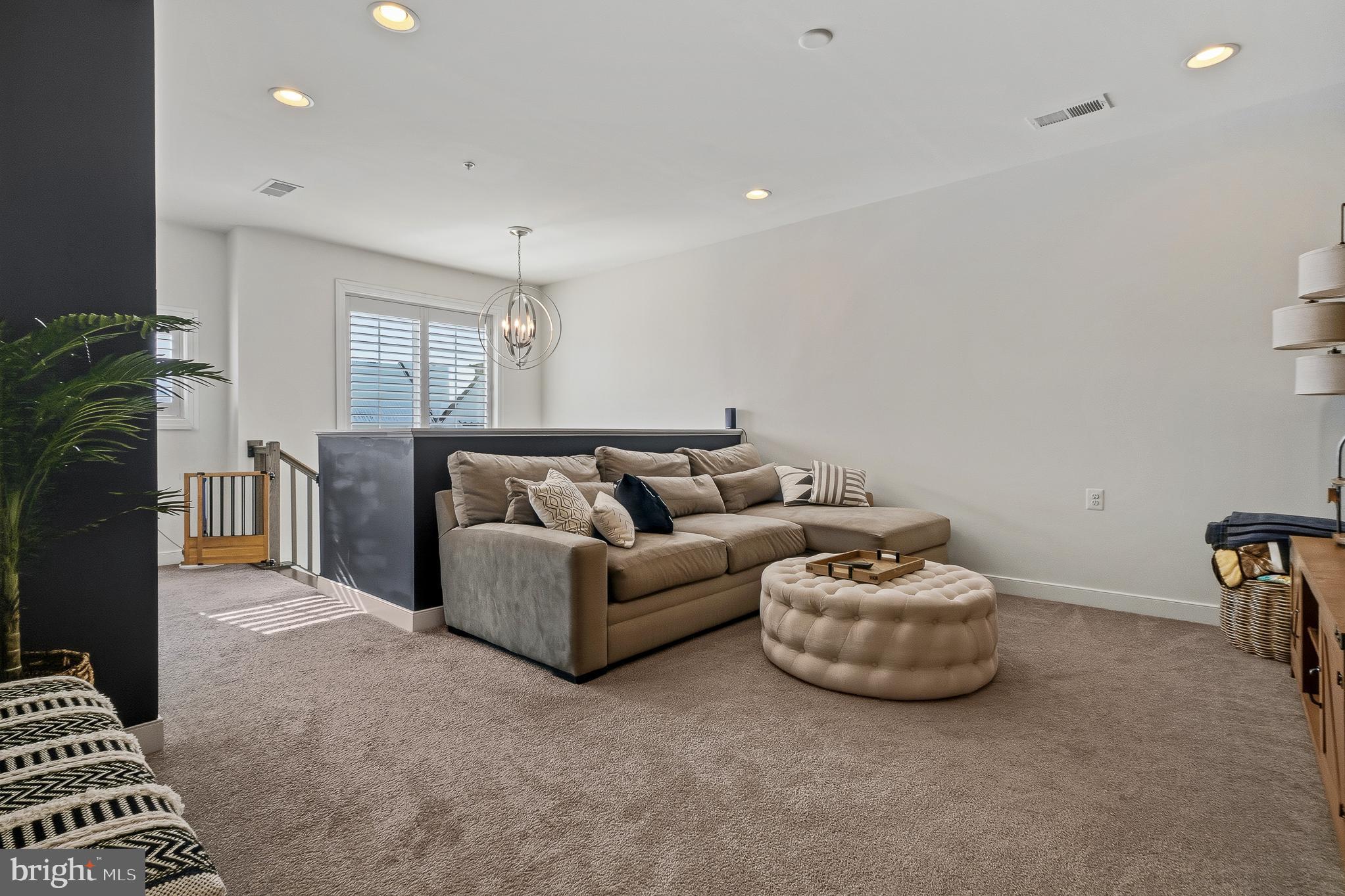 LANDSDALE - Residential