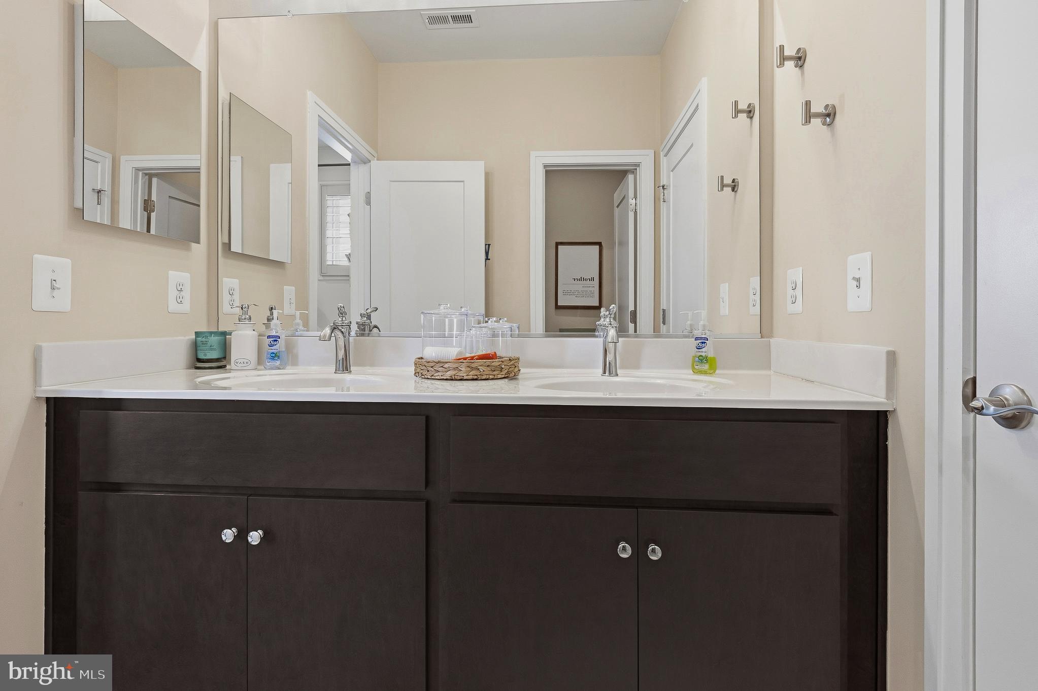 LANDSDALE - Residential