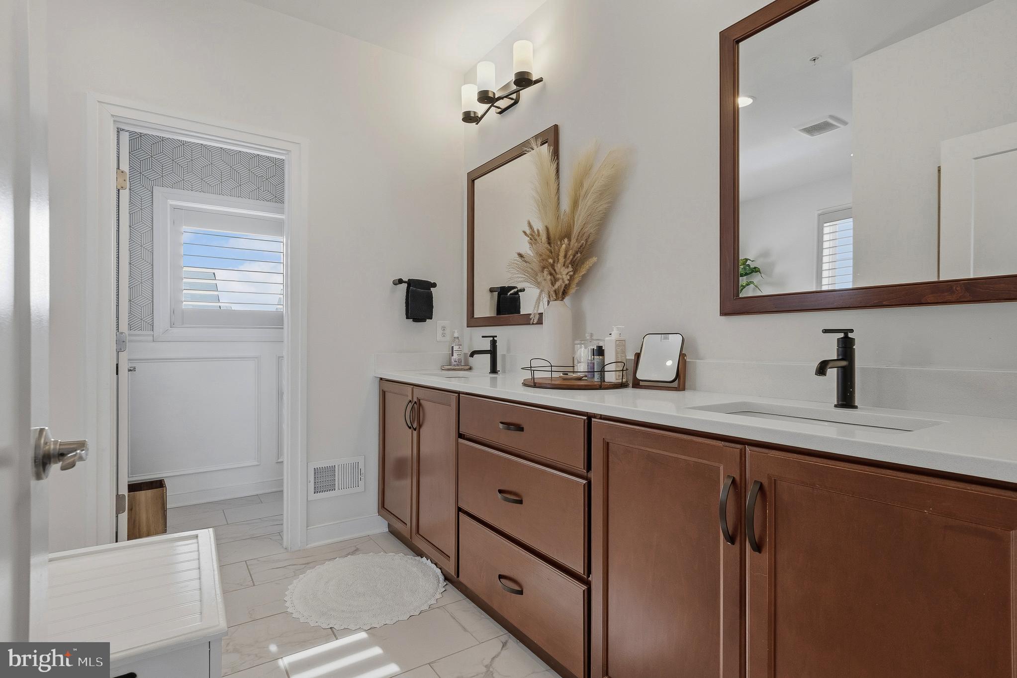 LANDSDALE - Residential