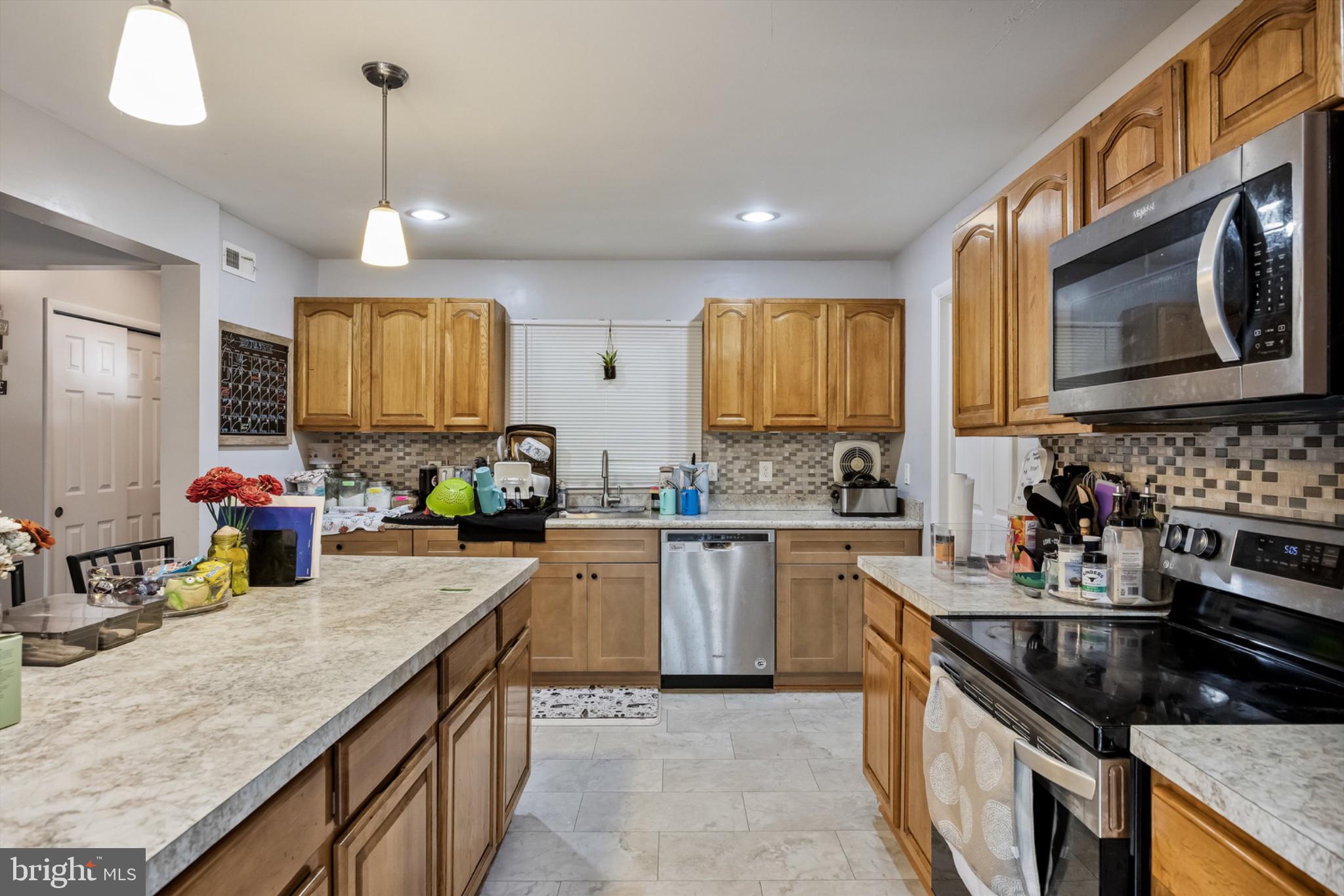 24 MAYAPPLE LANE 24