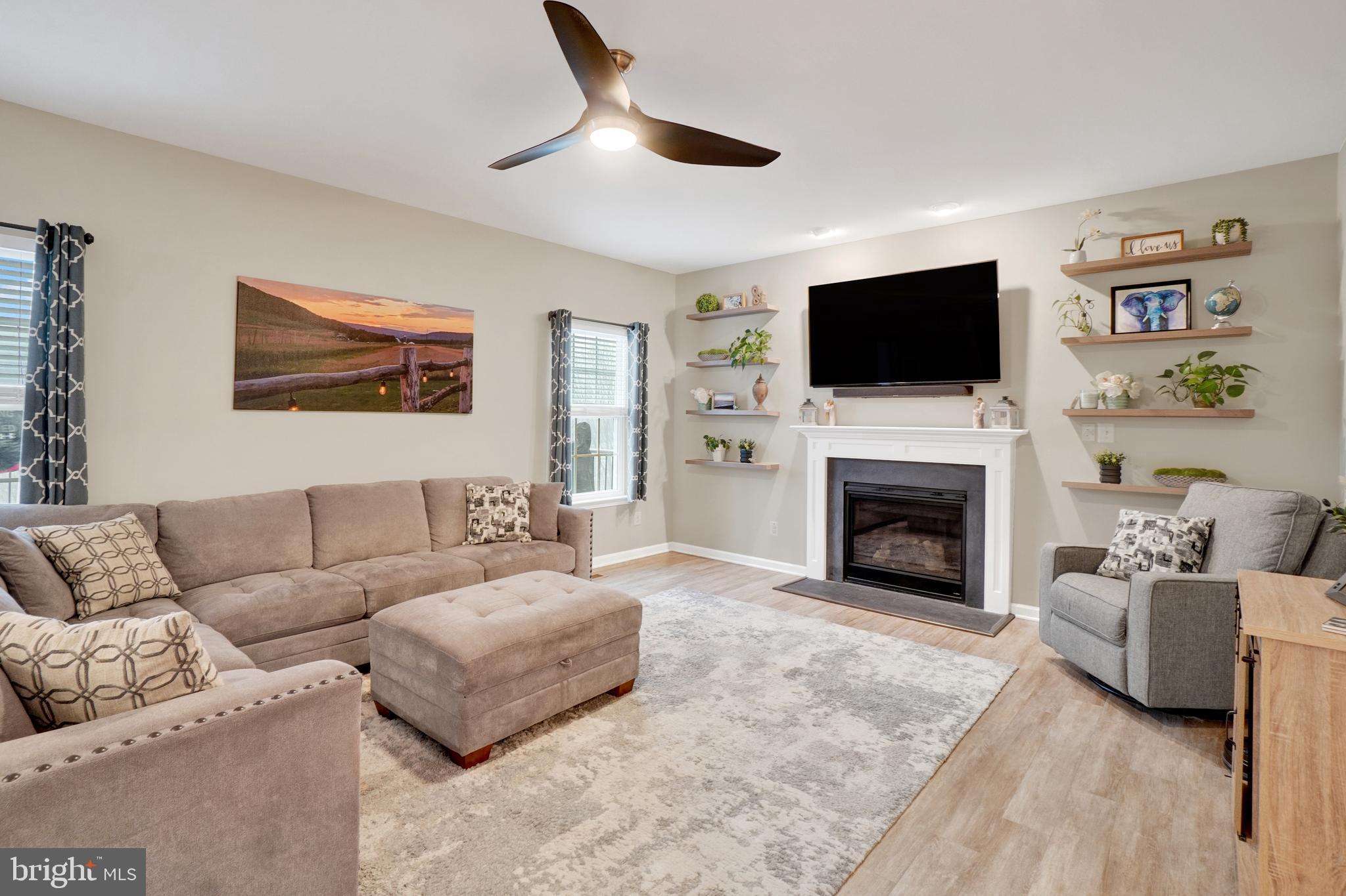 FREEDOM CROSSING - Residential