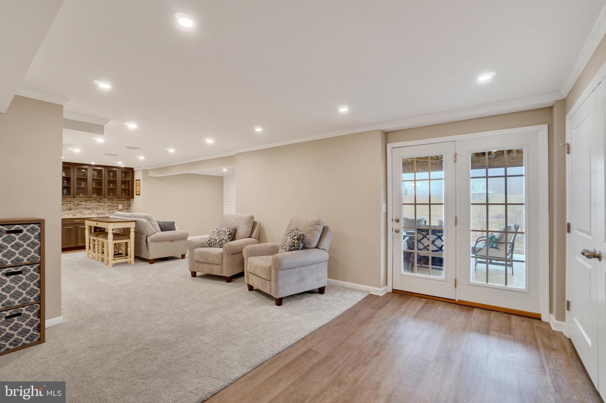 FREEDOM CROSSING - Residential