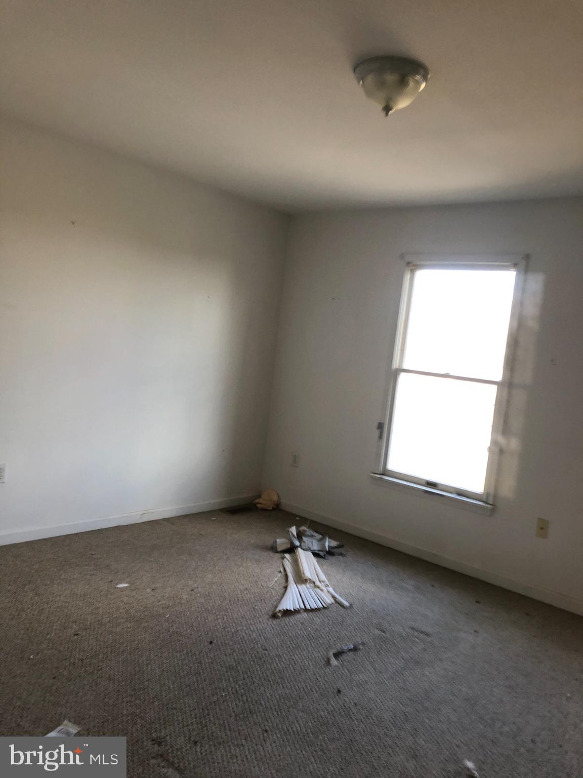 WHITEHALL WEST - Residential