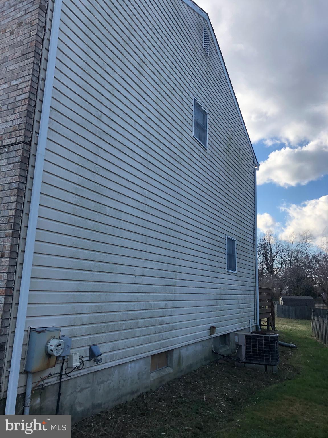 WHITEHALL WEST - Residential