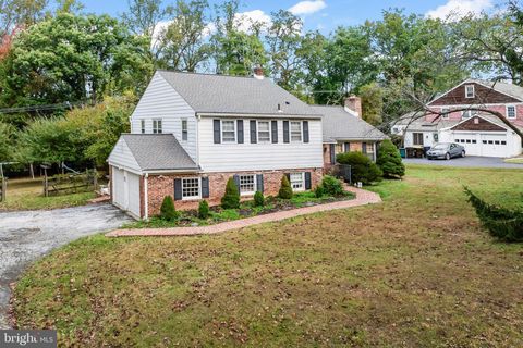 387 DEVONSHIRE ROAD DEVON PA 19333