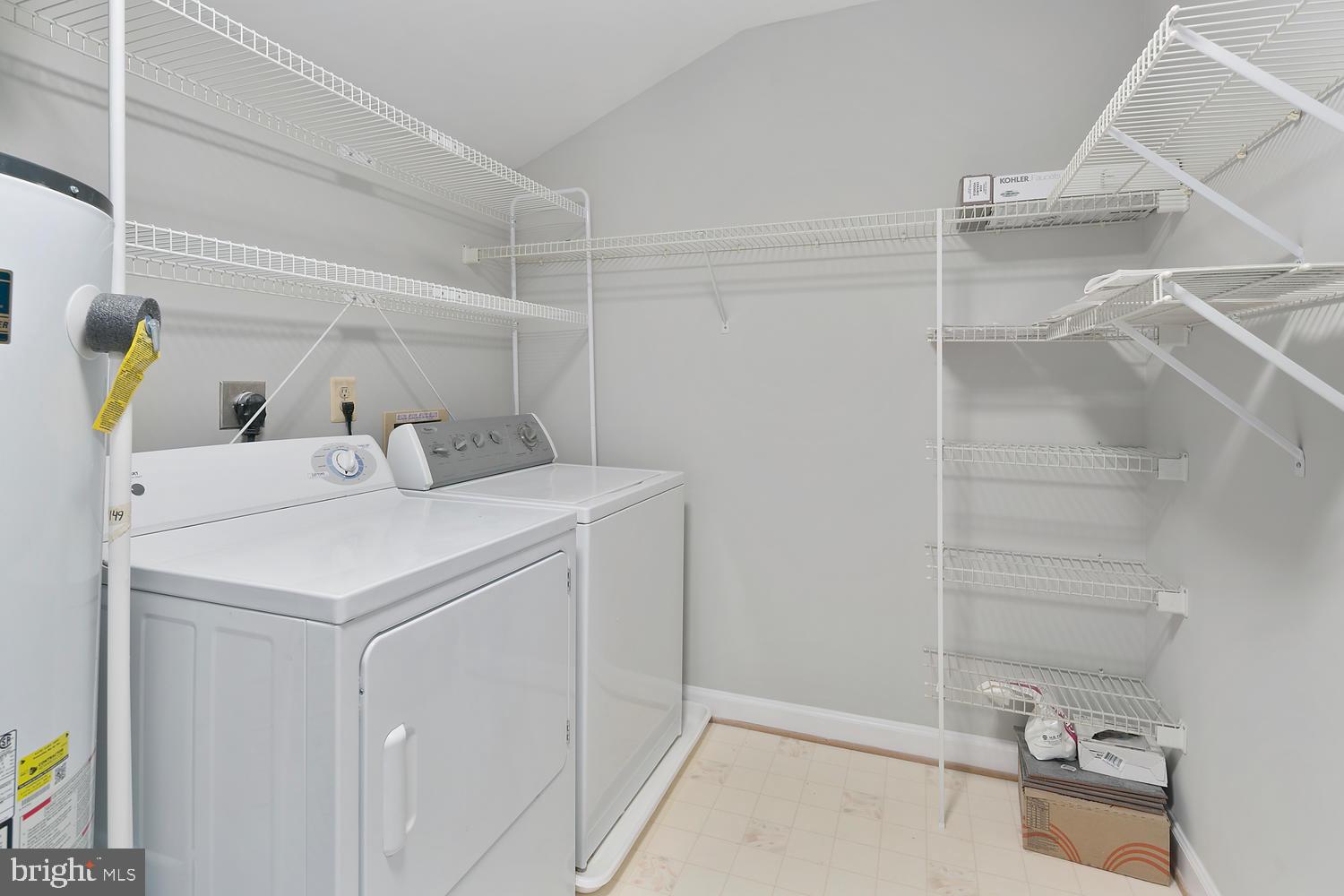 FAIRFIELD HOUSE - Residential