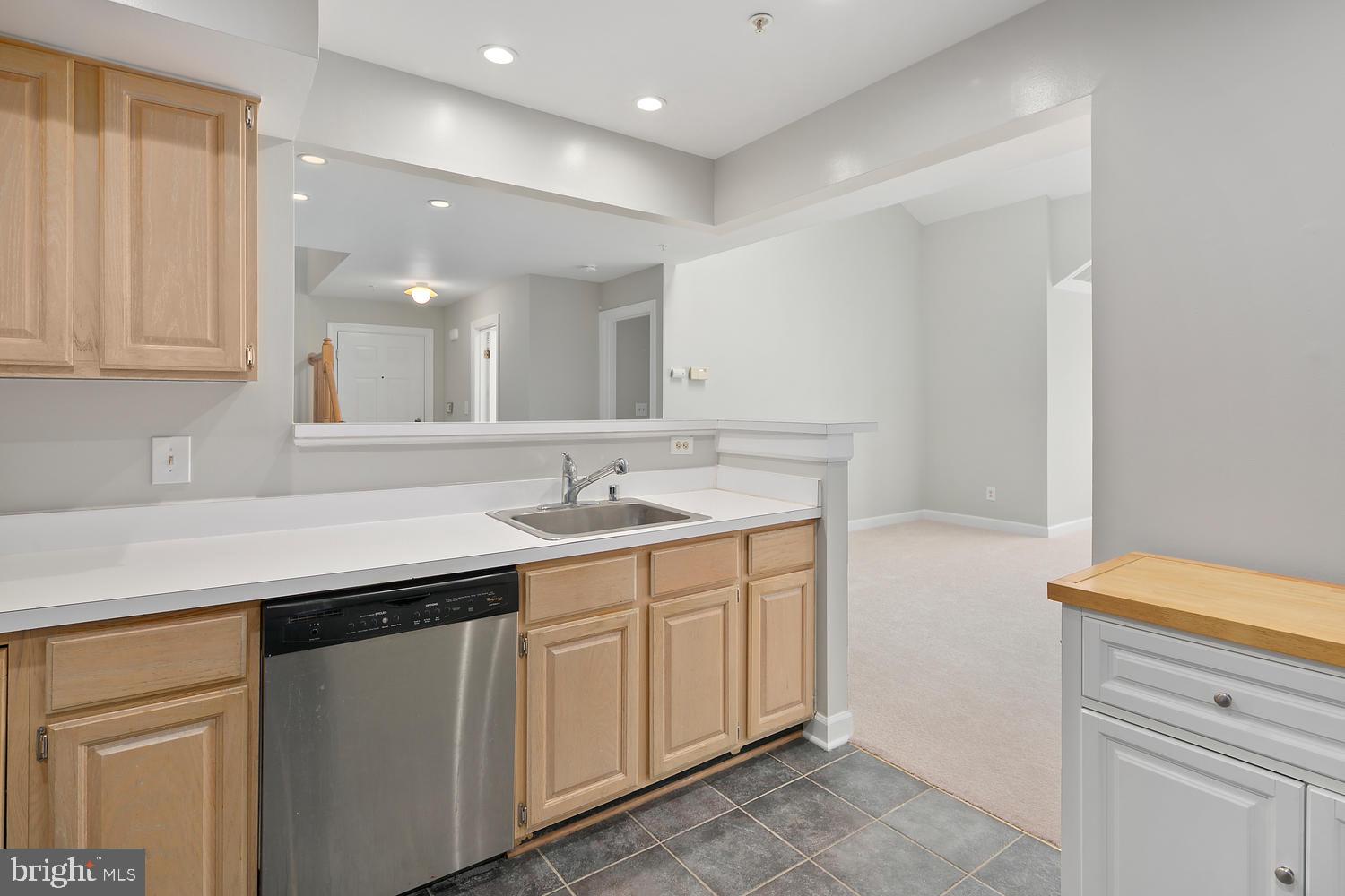 FAIRFIELD HOUSE - Residential