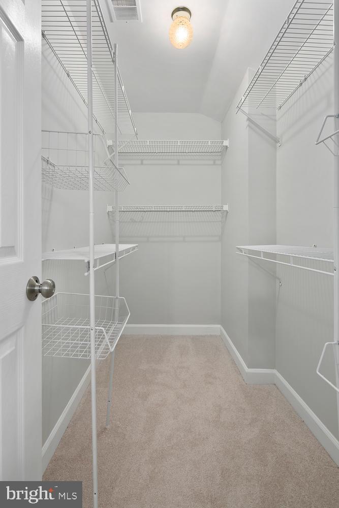 FAIRFIELD HOUSE - Residential