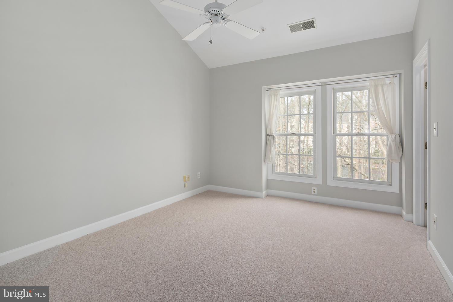 FAIRFIELD HOUSE - Residential