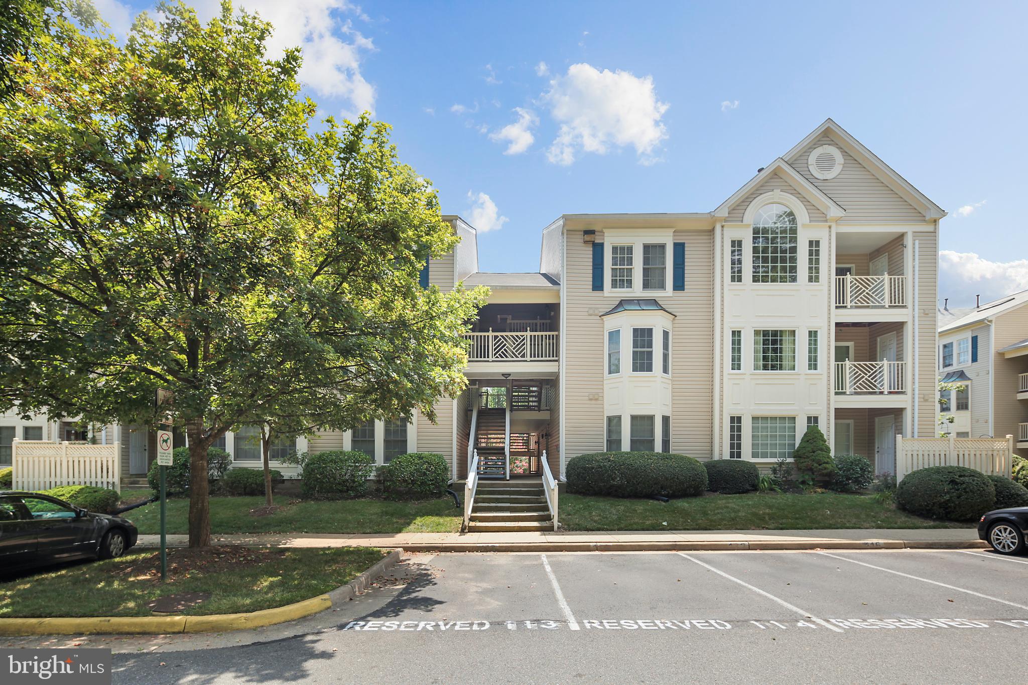 FAIRFIELD HOUSE - Residential