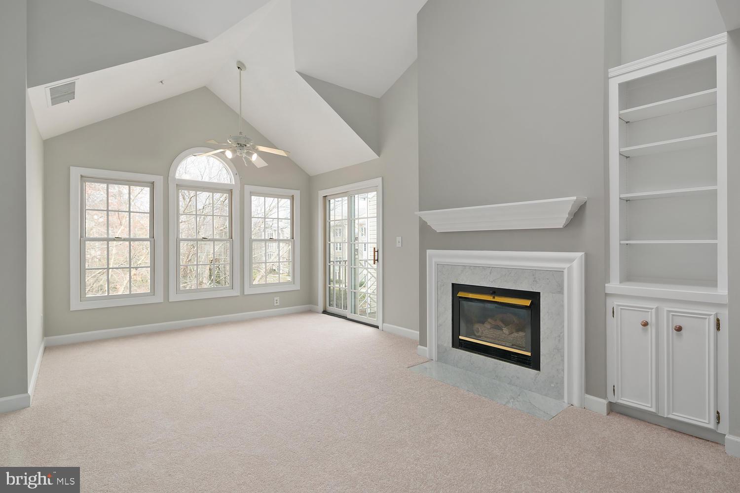 FAIRFIELD HOUSE - Residential