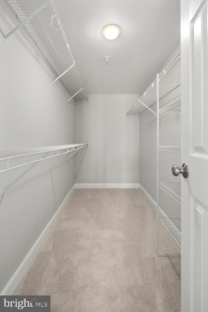 FAIRFIELD HOUSE - Residential