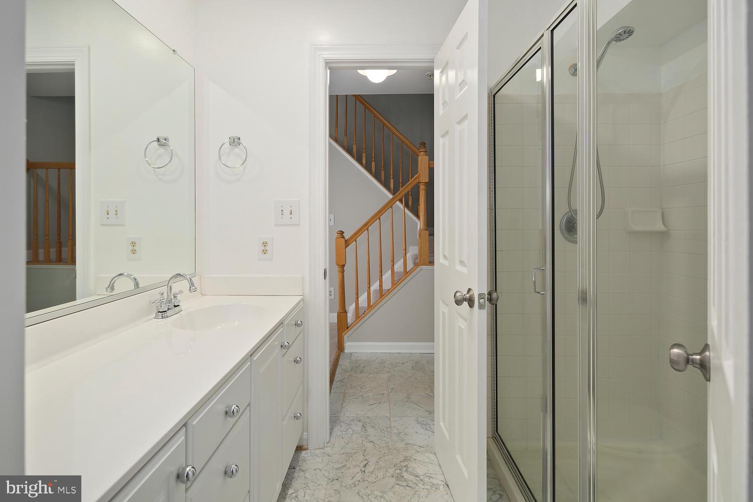 FAIRFIELD HOUSE - Residential