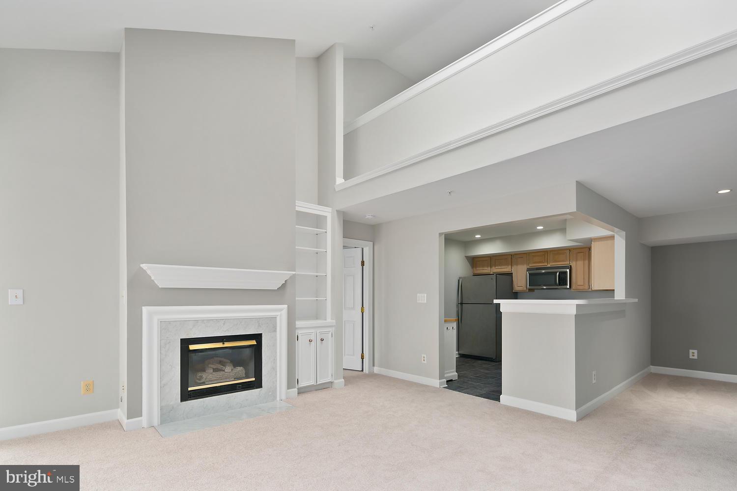 FAIRFIELD HOUSE - Residential