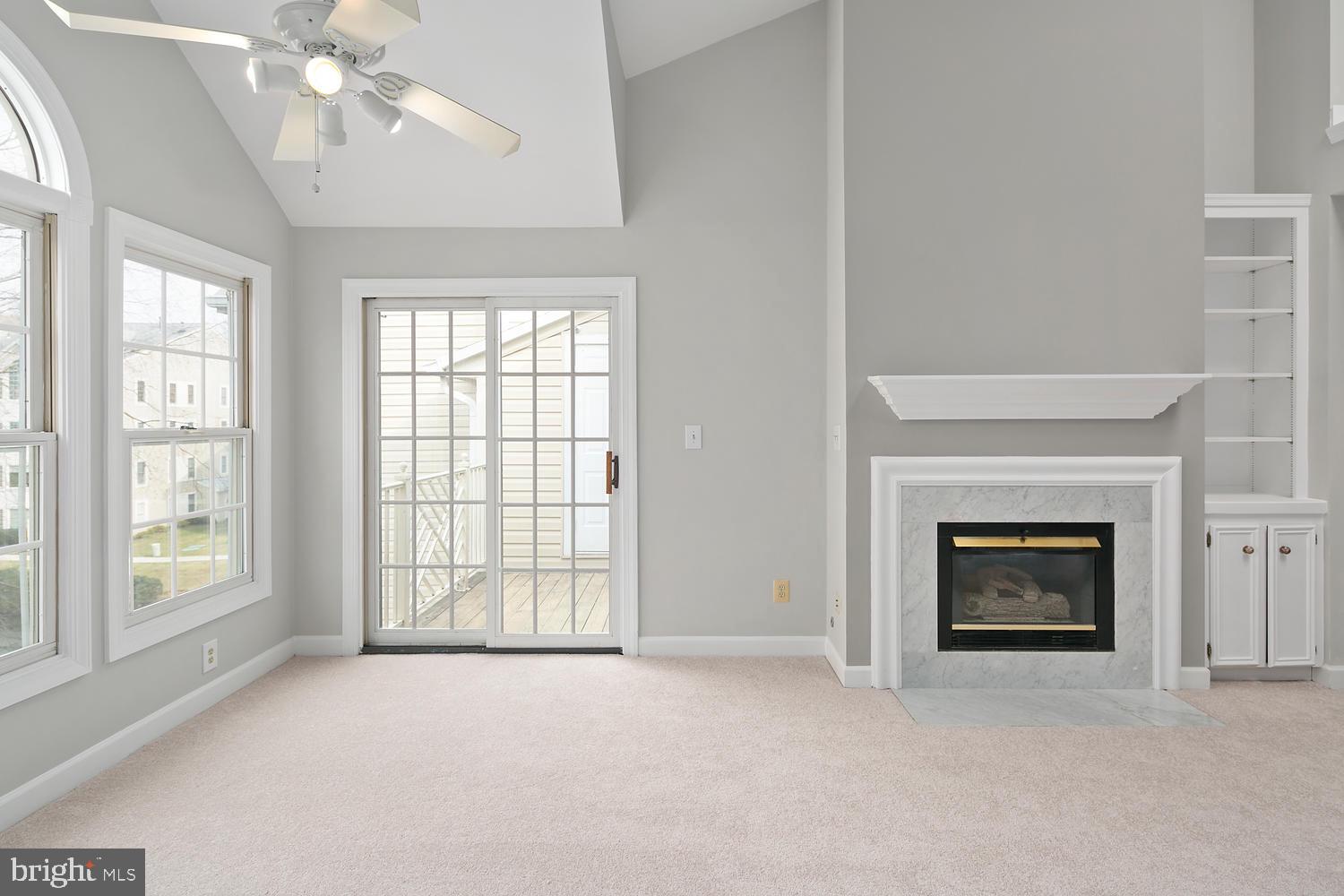 FAIRFIELD HOUSE - Residential