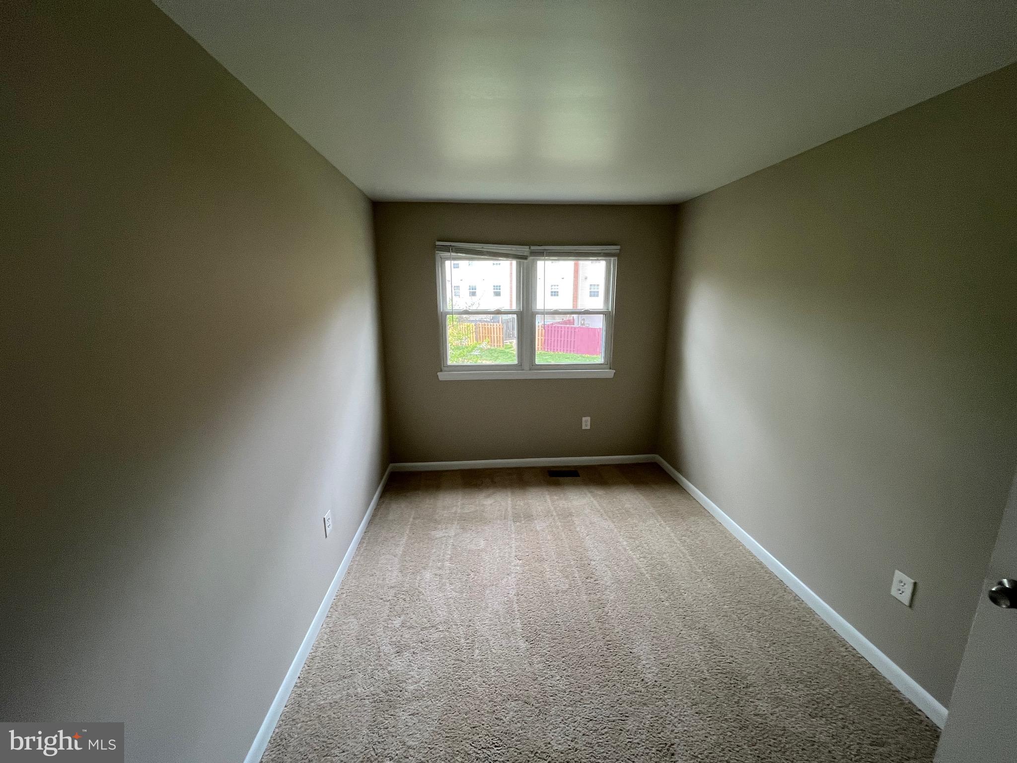 DALE CITY - Residential Lease