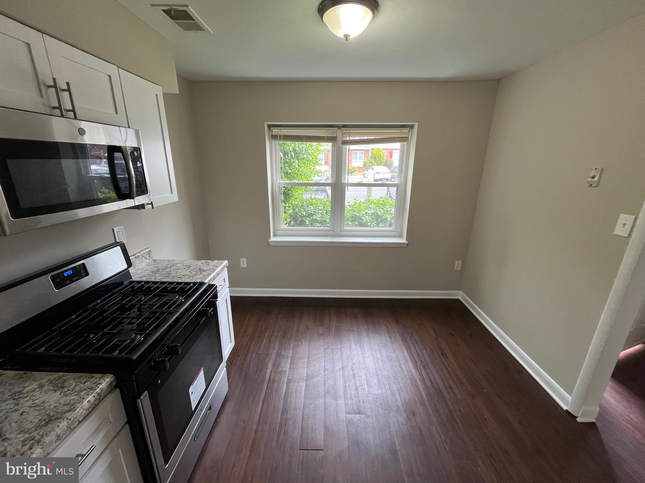 DALE CITY - Residential Lease