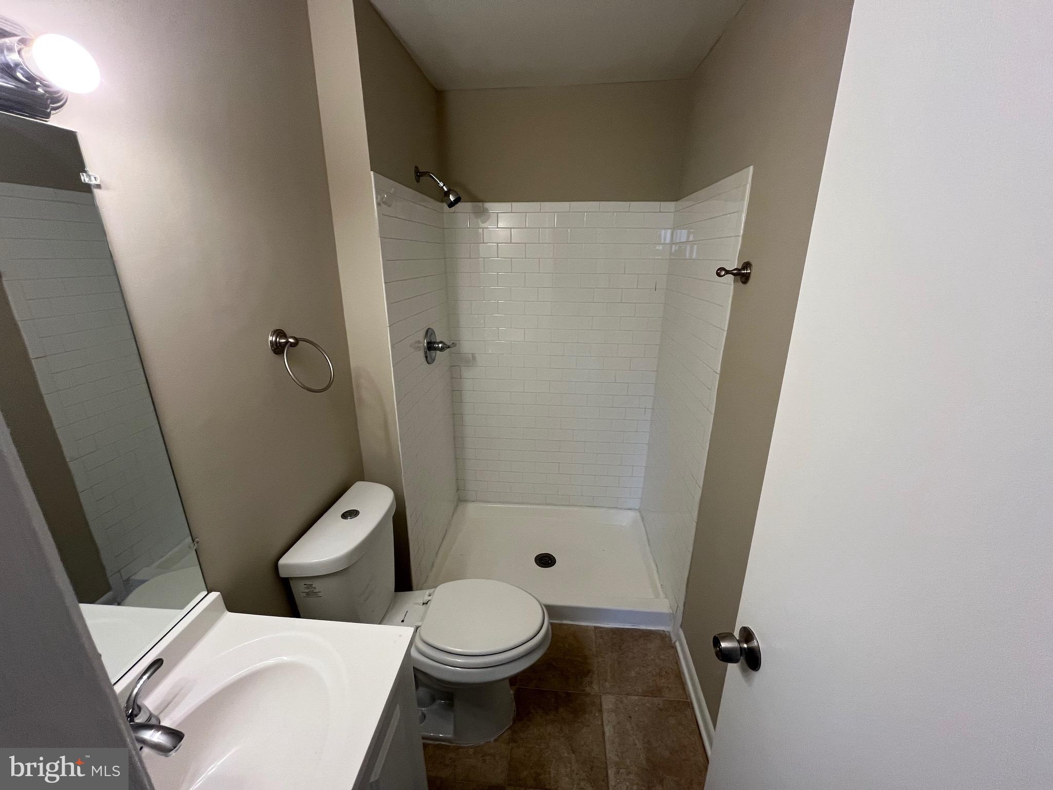 DALE CITY - Residential Lease