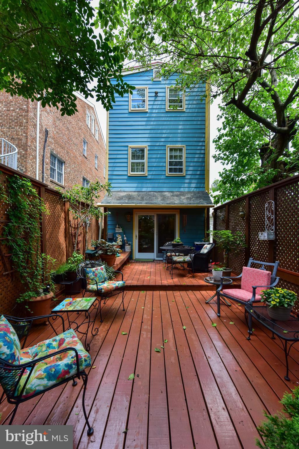 THOMAS SHELTON ESTATE - Residential