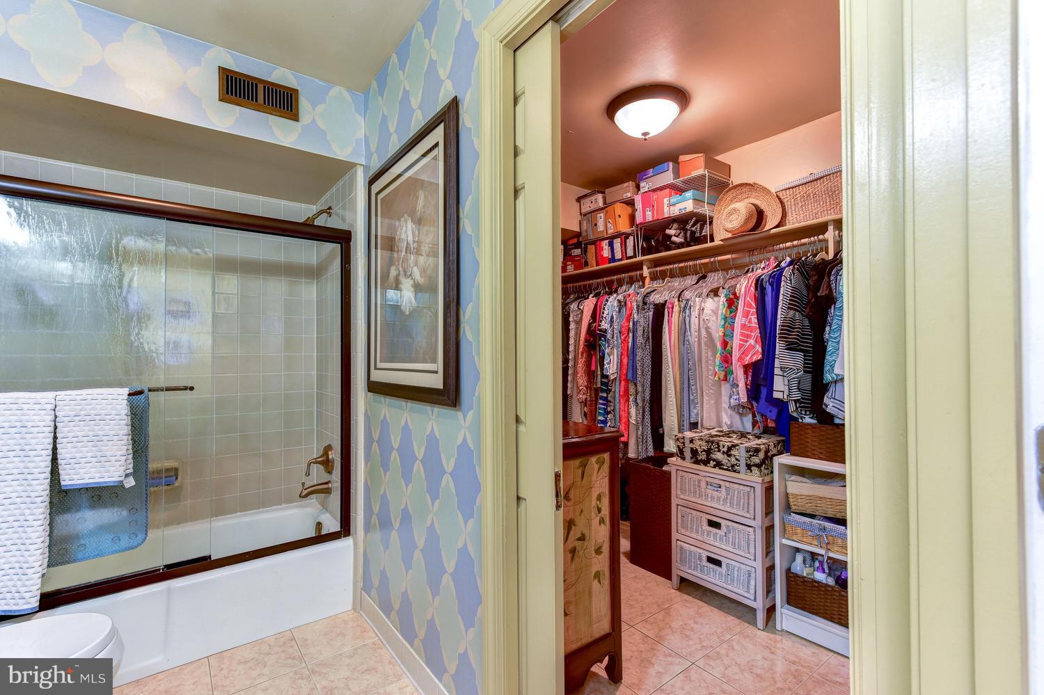 THOMAS SHELTON ESTATE - Residential