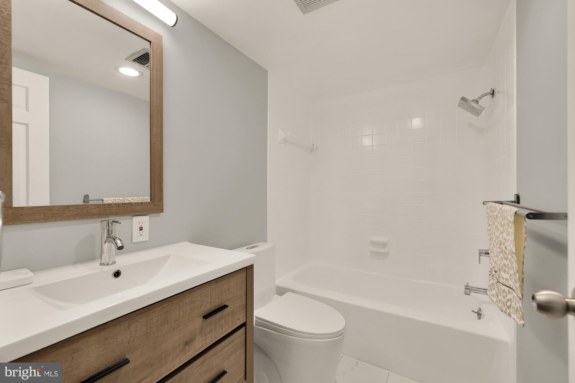 FRIENDSHIP HEIGHTS - Residential