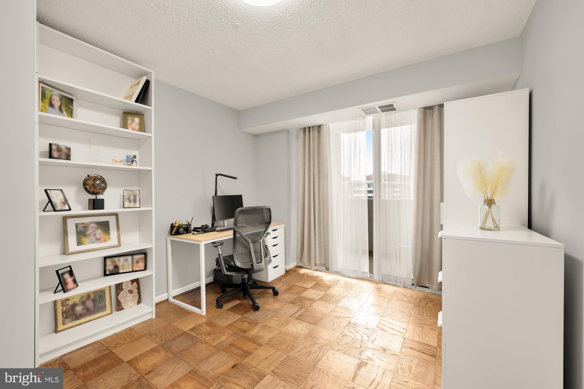 FRIENDSHIP HEIGHTS - Residential