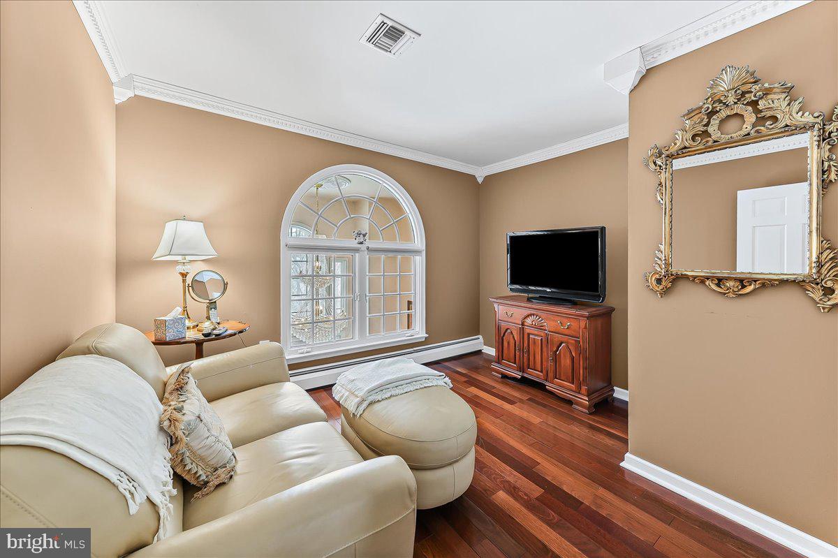 HAMORTON WOODS - Residential