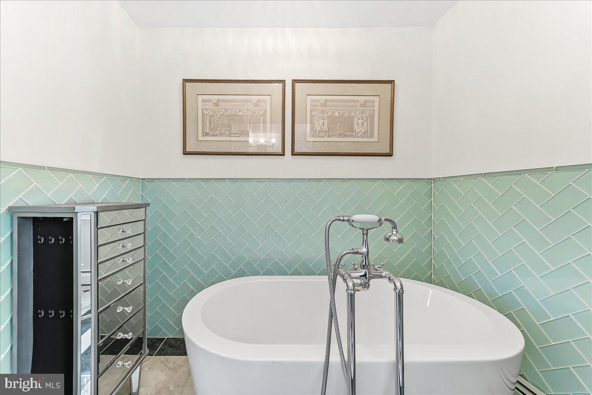 HAMORTON WOODS - Residential