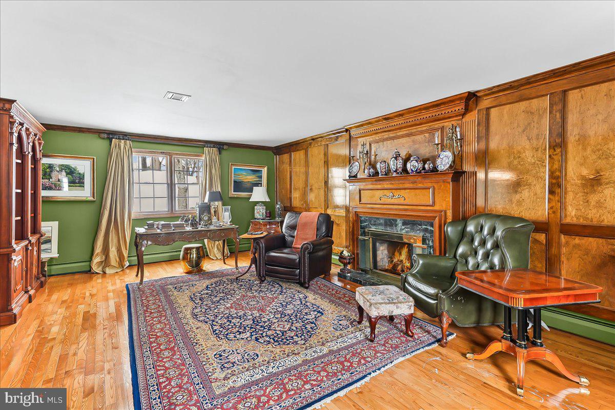 HAMORTON WOODS - Residential