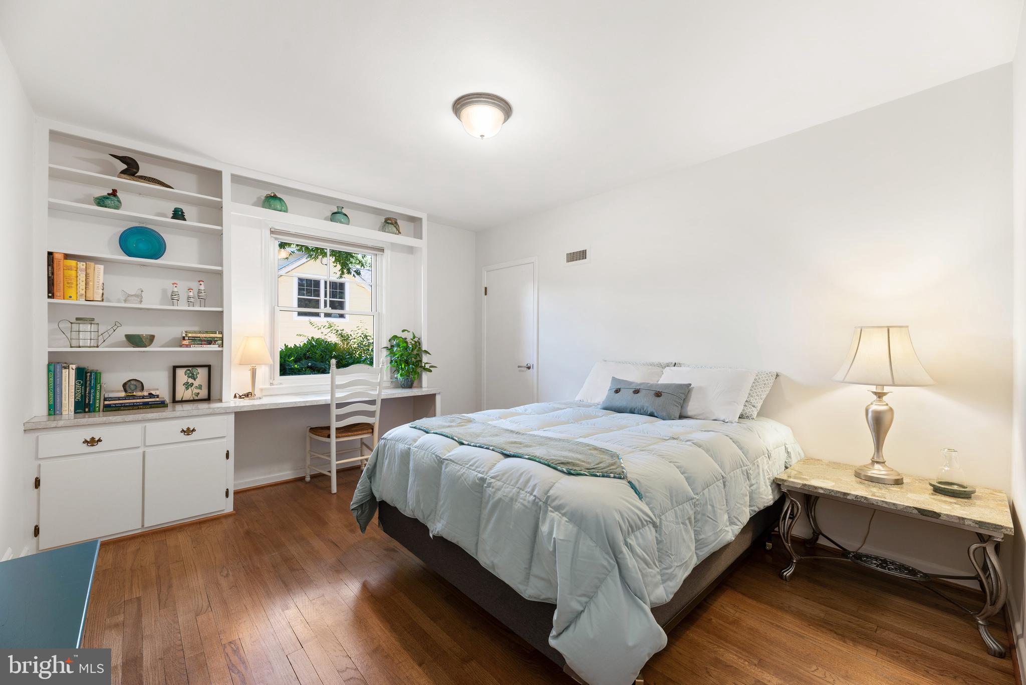 OLDE SEVERNA PARK - Residential