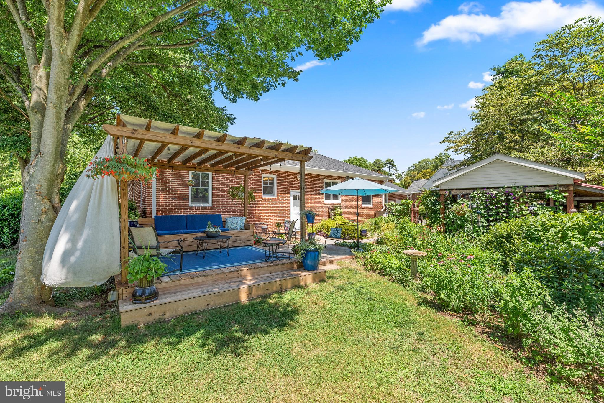 OLDE SEVERNA PARK - Residential