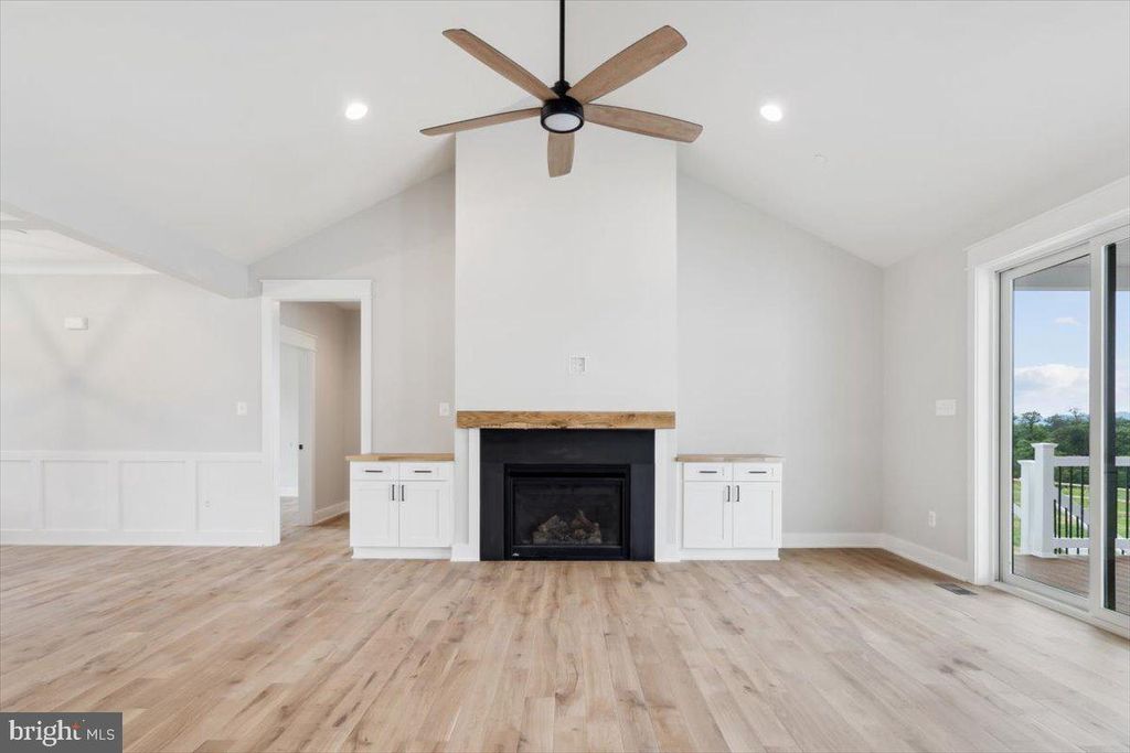 Photo of 17542 Mountain Top Road, CASCADE, MD 21719 (MLS # MDFR2080662)