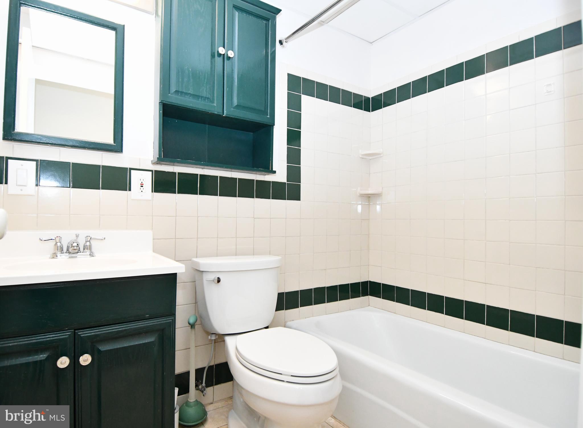 HUNTSMAN CONDO - Residential