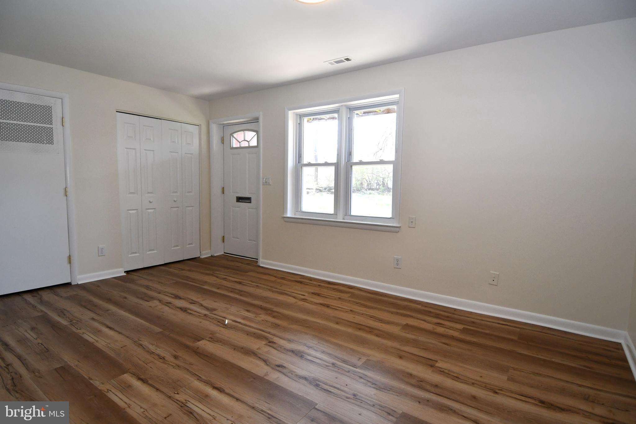 HUNTSMAN CONDO - Residential