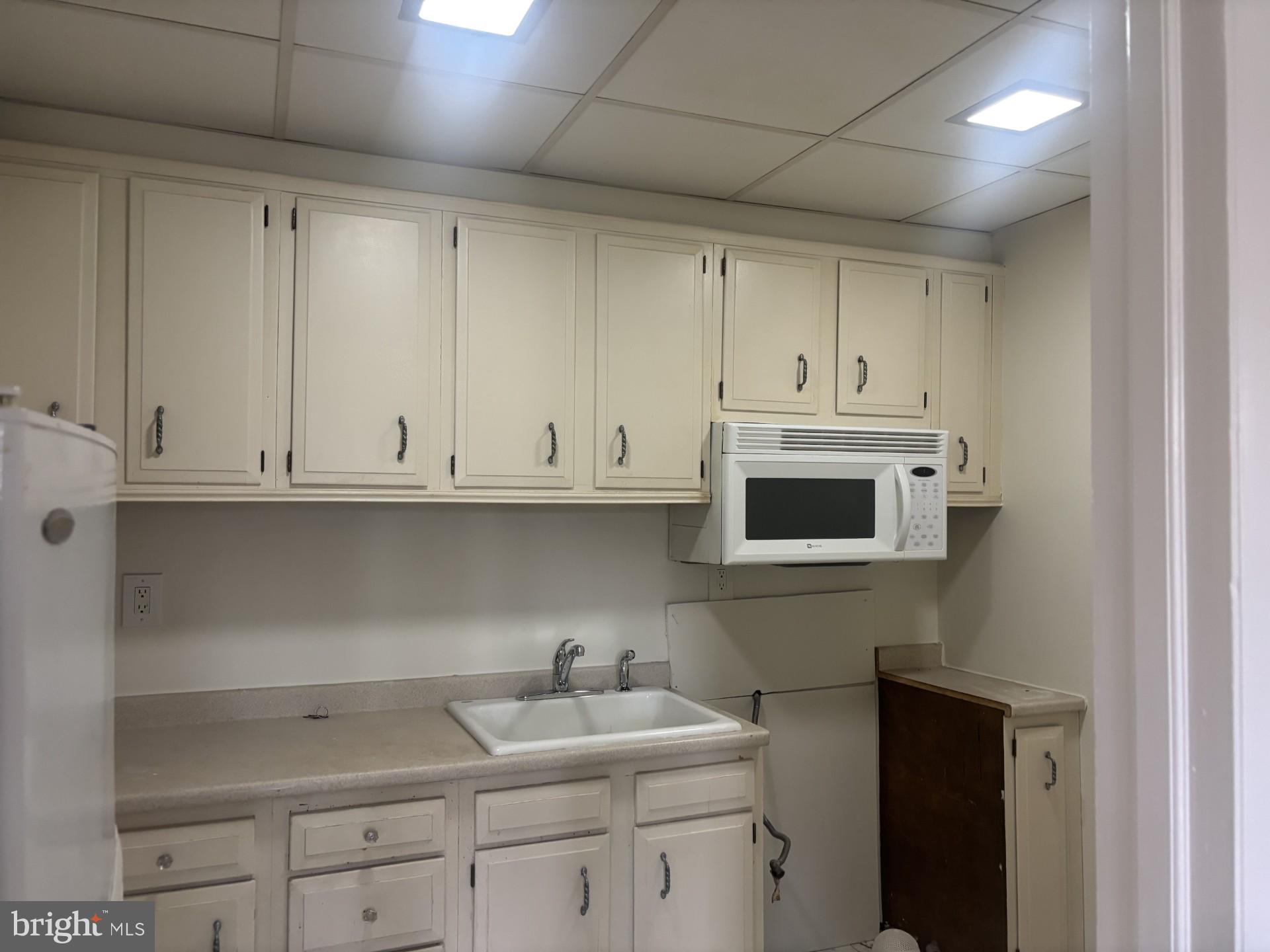 HUNTSMAN CONDO - Residential