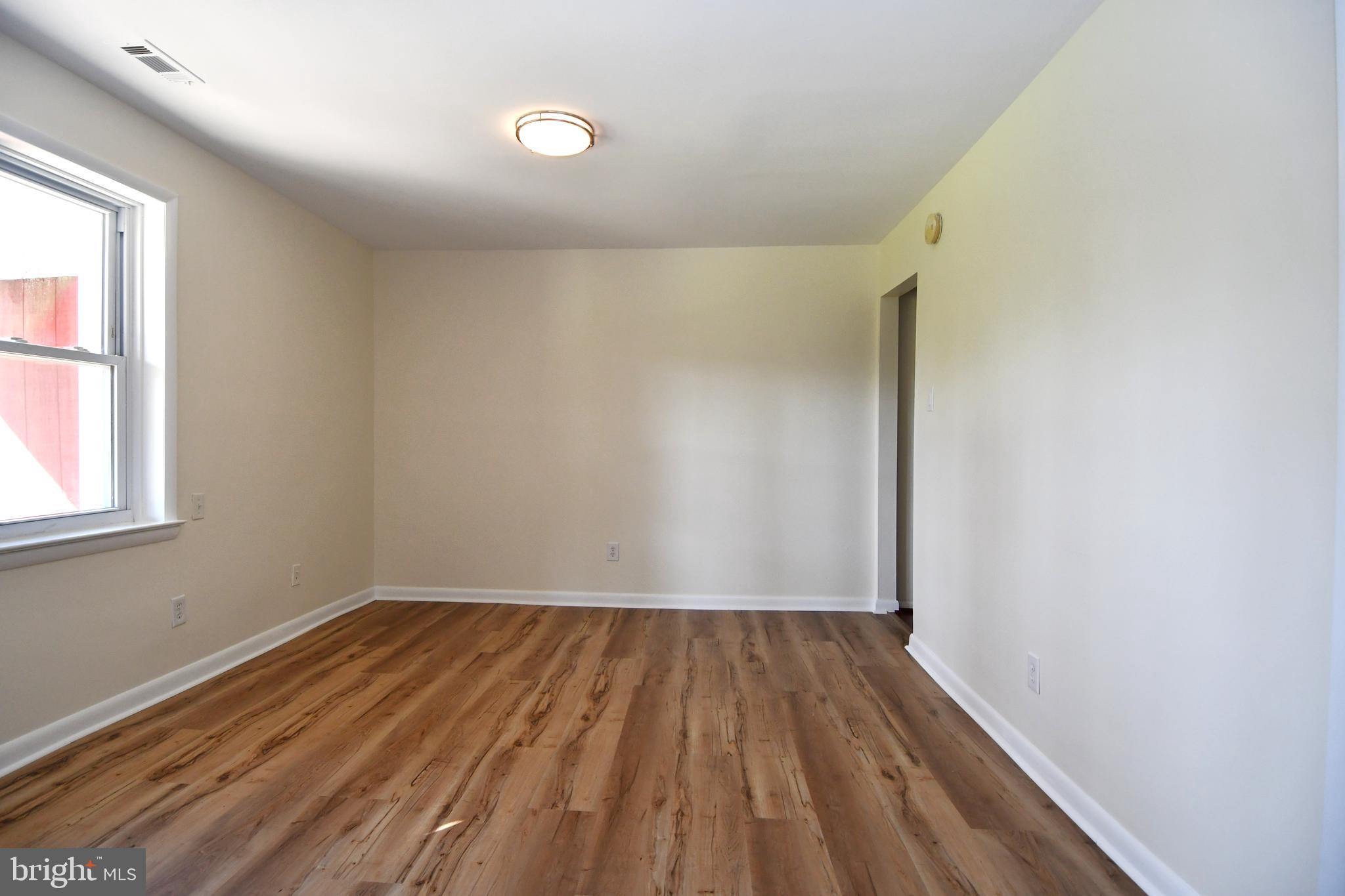 HUNTSMAN CONDO - Residential