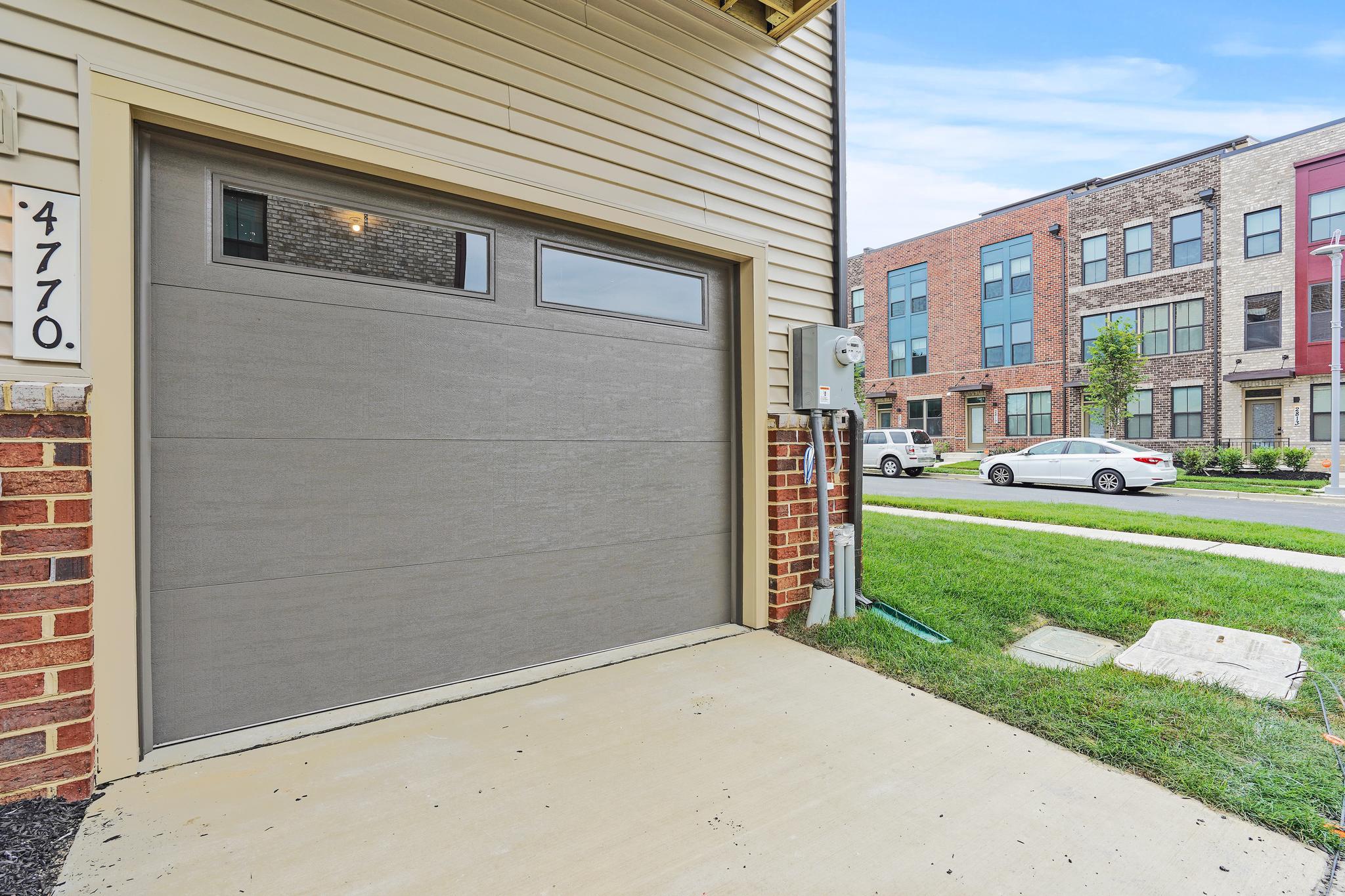 VILLAGE OF TOWNE SQUARE - Residential